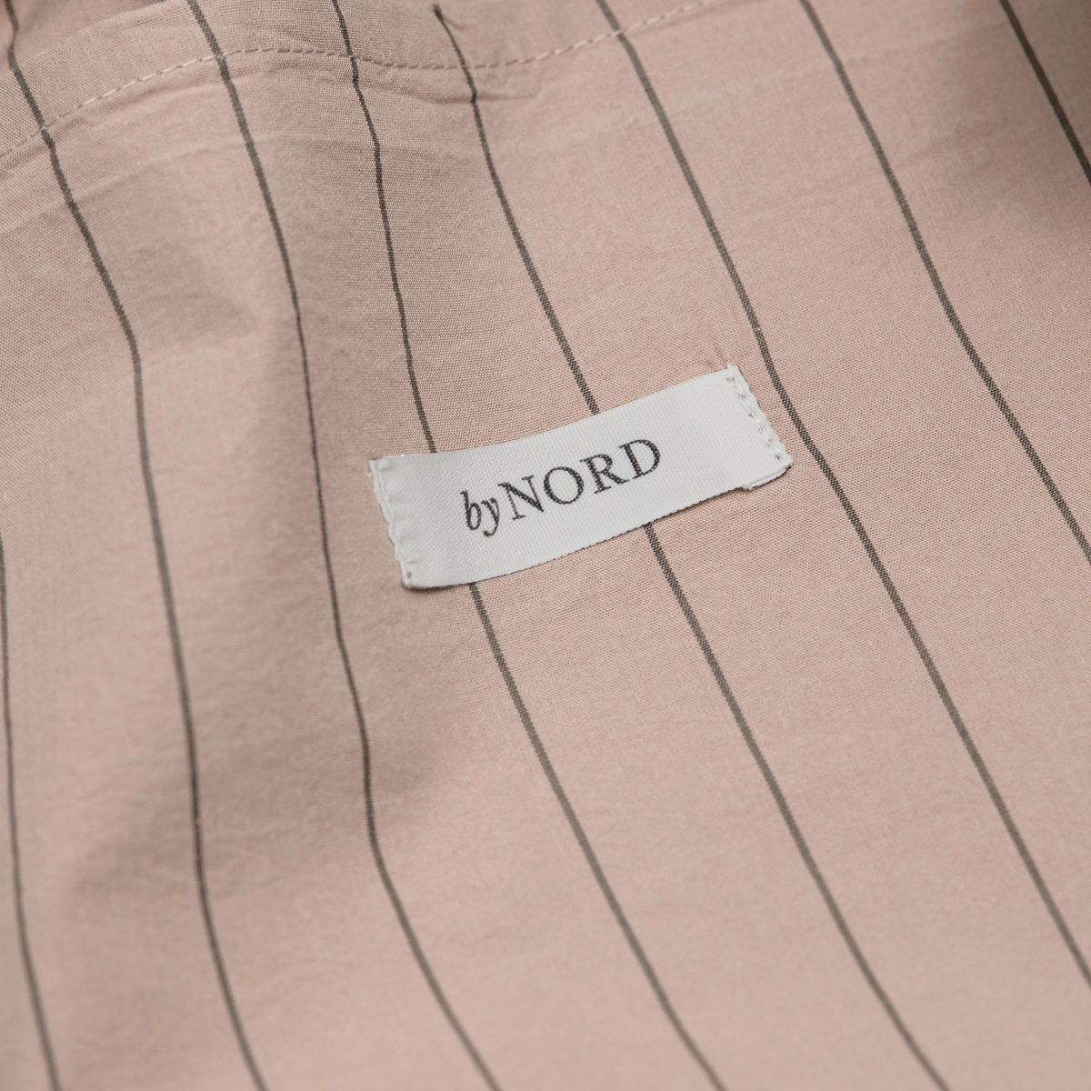 Sengesæt, Dagny, 140 x 220 cm (NO), straw w. bark