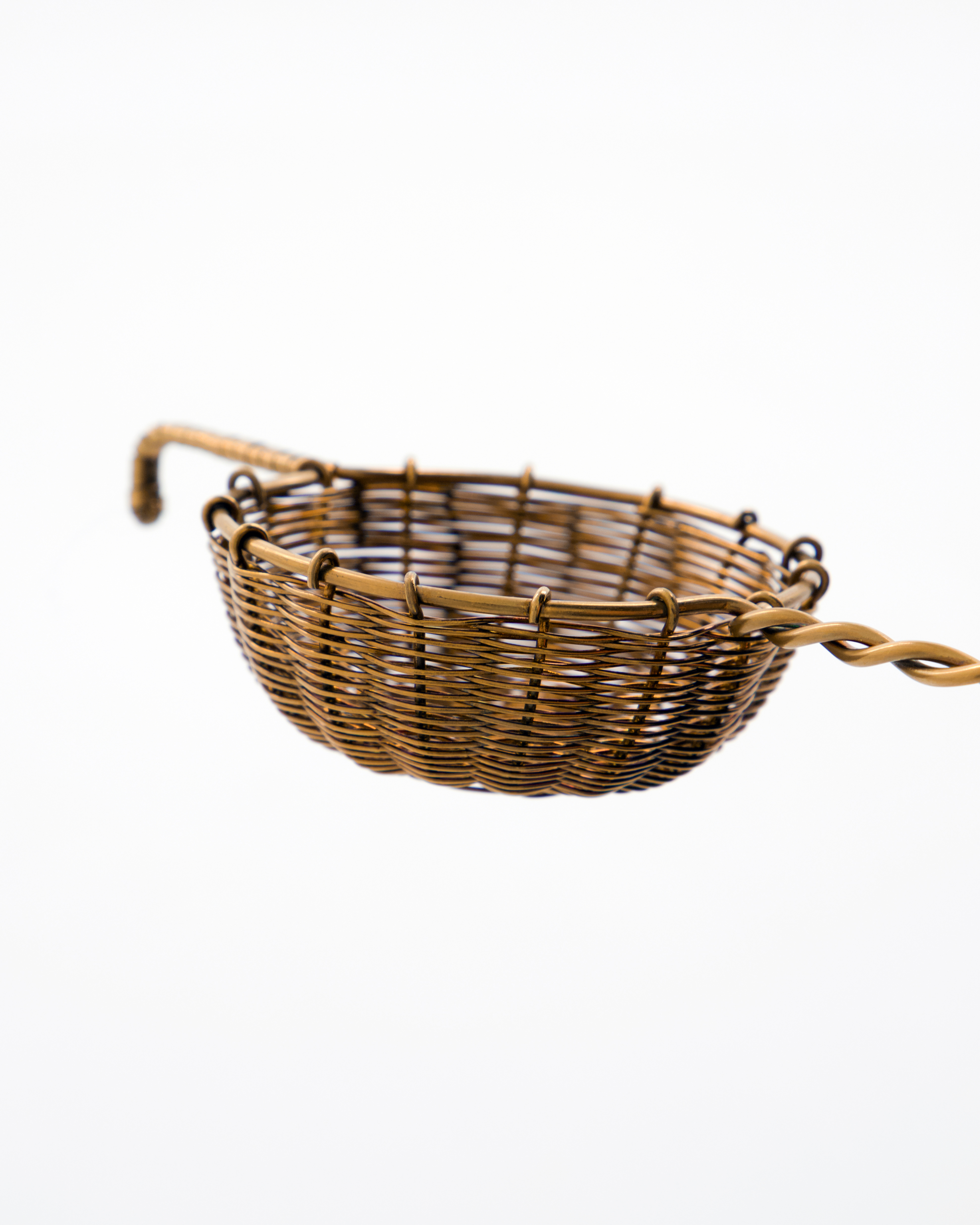 Tea strainer, Presentation, Guld