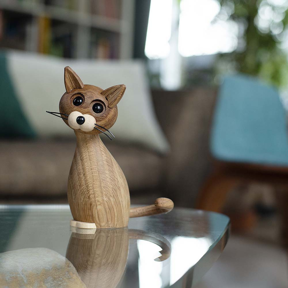 Lucky - The Cat Lucky - The Cat