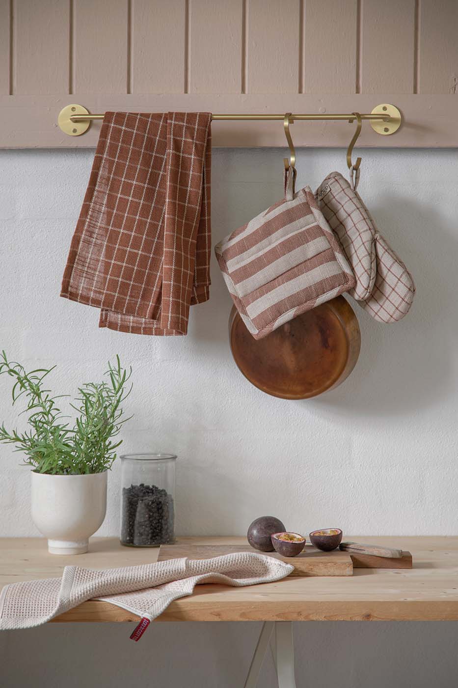 MOUD Home NORDIC ovnhandske - sand/brun striber