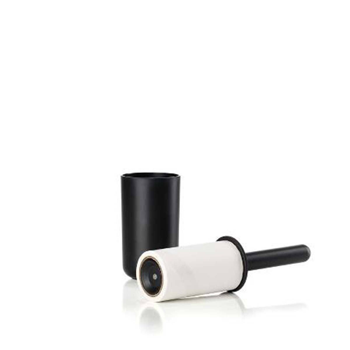 Zone Singles Fnugrulle inkl. 1 rulle 6,5 x 6,5 x 22 cm Sort* Zone Singles Fnugrulle inkl. 1 rulle 6,5 x 6,5 x 22 cm Sort*