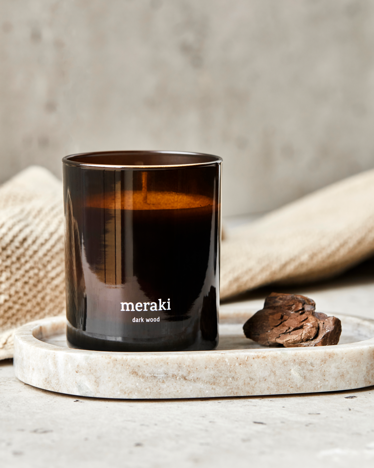 Meraki Duftlys, Dark wood, Brun