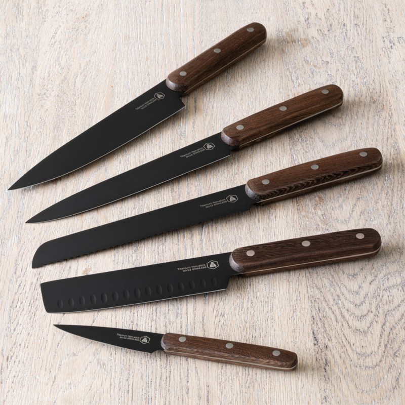 Laguiole Køkkenknive, sort/Wenge, 5 knive med magnetisk knivblok Laguiole Køkkenknive, sort/Wenge, 5 knive med magnetisk knivblok