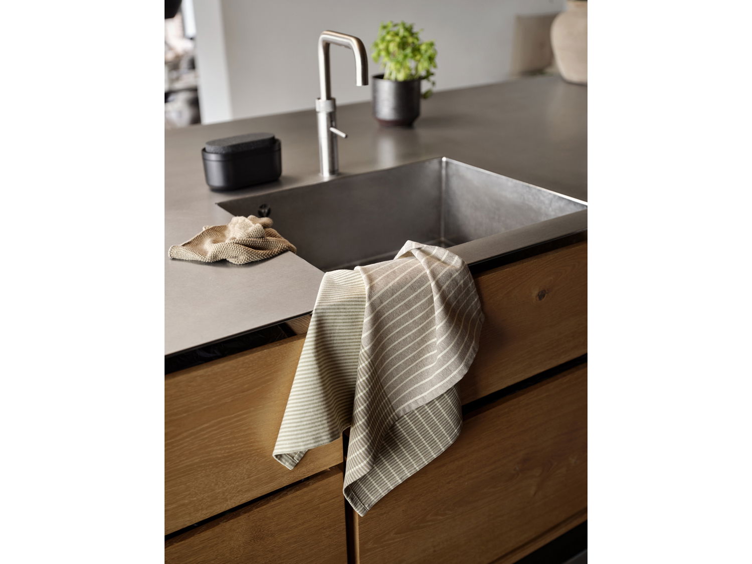 Zone Singles Opvaskestation med svamp Sort