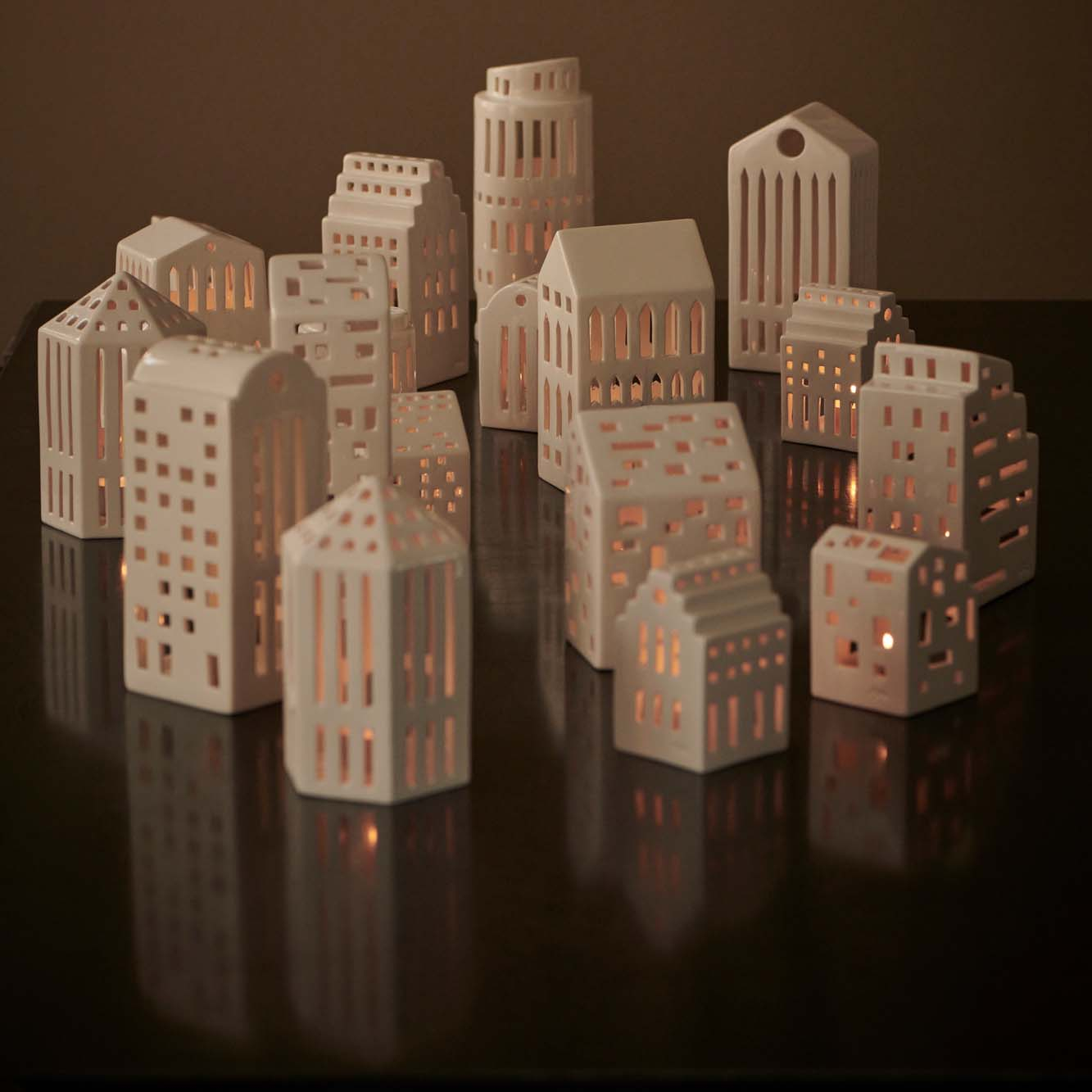 Kähler Urbania Lyshus Langkirke hvid Kähler Urbania Lyshus Langkirke hvid