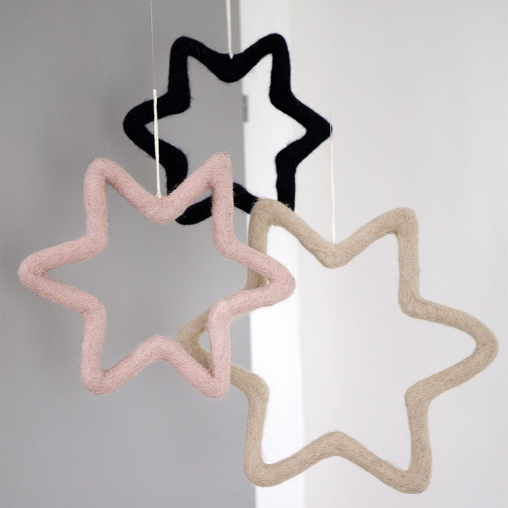 Stars on wire, set of 4 pcs. Stars on wire, set of 4 pcs.