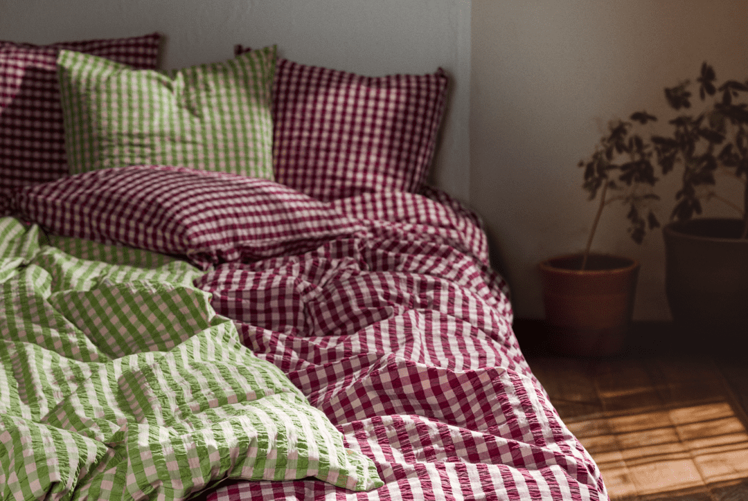 Bæk & Bølge Sengetøj 140x200 cm blomme/rosa