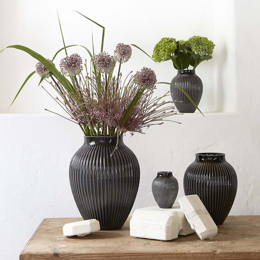 Knabstrup, vase, riller sort, 27 cm 