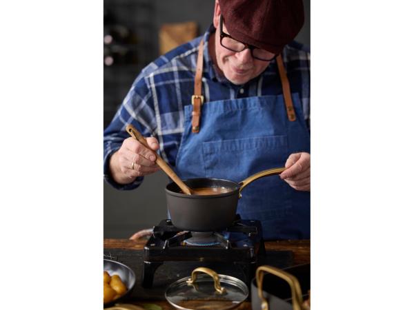 Kasserolle med glaslåg keramisk Brasserie 1,5 liter Sort non-stick Kasserolle med glaslåg keramisk Brasserie 1,5 liter Sort non-stick