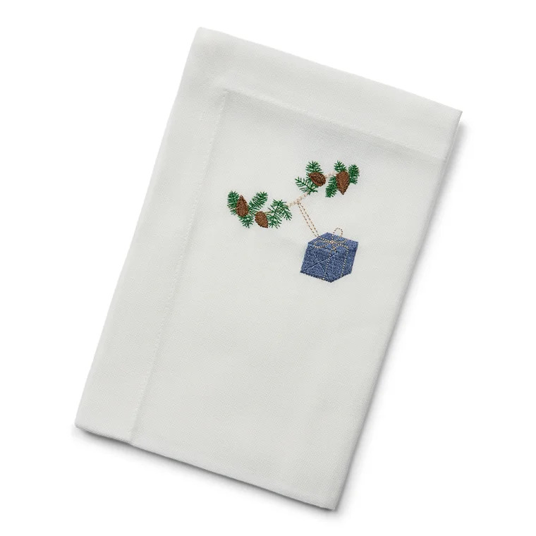 Langkilde & Søn Juleserviet i stof med blå gave Langkilde & Søn Juleserviet i stof med blå gave
