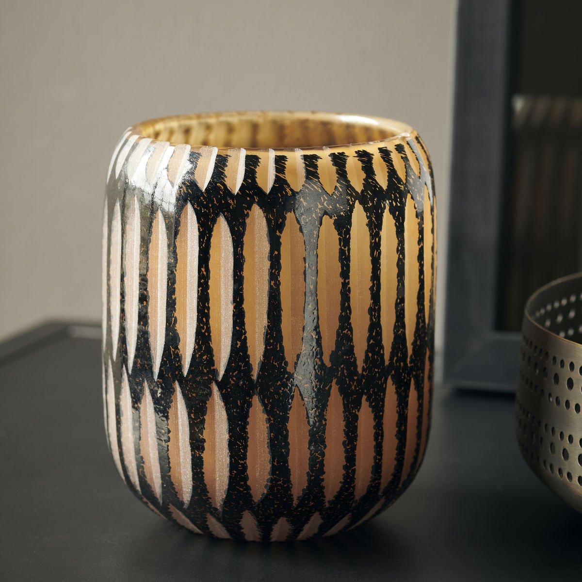 Pimpri vase, H 12 cm, sort/brun*