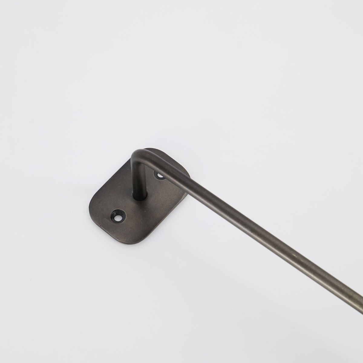 Håndklædestang, Pati, L 60 cm, sort antik* Håndklædestang, Pati, L 60 cm, sort antik*