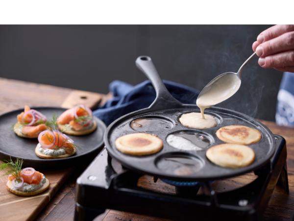 HOLM Blinispande til 7 stk. 23,5 cm Sort Støbejern HOLM Blinispande til 7 stk. 23,5 cm Sort Støbejern