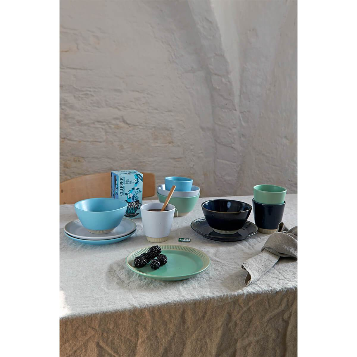 Knabstrup Colorit, tallerken, lys grøn, Ø19 cm Knabstrup Colorit, tallerken, lys grøn, Ø19 cm