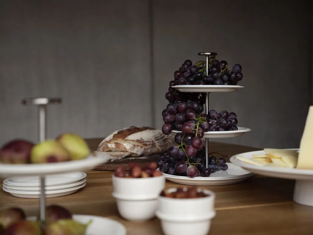 Zone Serveringsopsats, tre etager Eau 24 cm Offwhite Porcelæn Zone Serveringsopsats, tre etager Eau 24 cm Offwhite Porcelæn