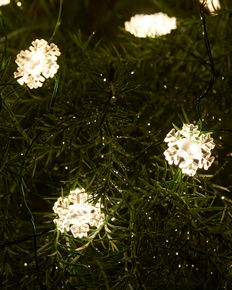 Nynne Snefnug, 40 Lys med timer, Klar/Grøn Nynne Snefnug, 40 Lys med timer, Klar/Grøn