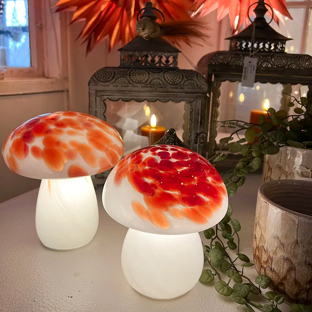 Mushroom glaslampe LED, lille, abrikos, H15/D14 cm Mushroom glaslampe LED, lille, abrikos, H15/D14 cm