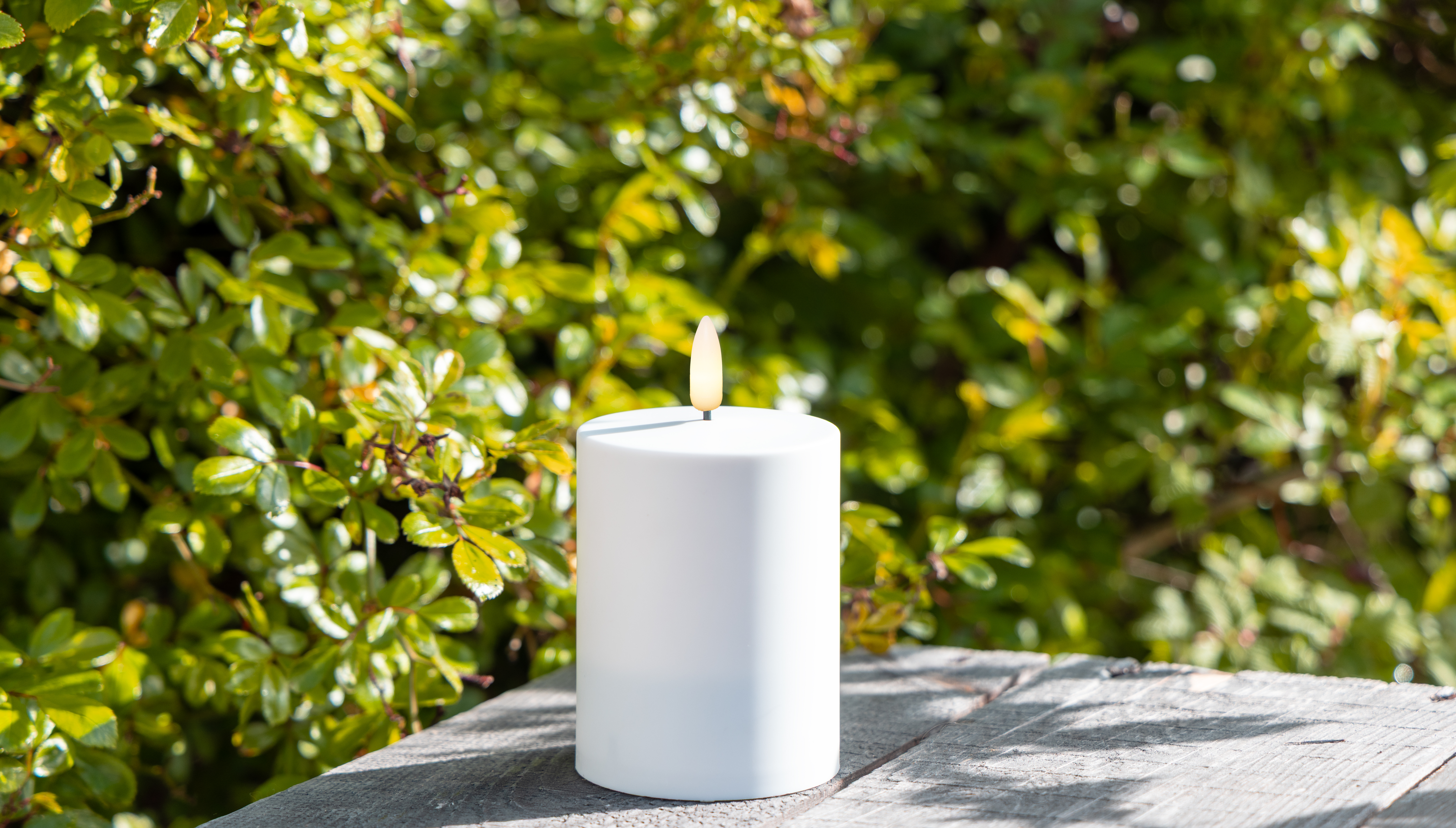 Skandi LED Bloklys Ø7,5 cm x H10 cm - Udendørs med Solceller - Hvid