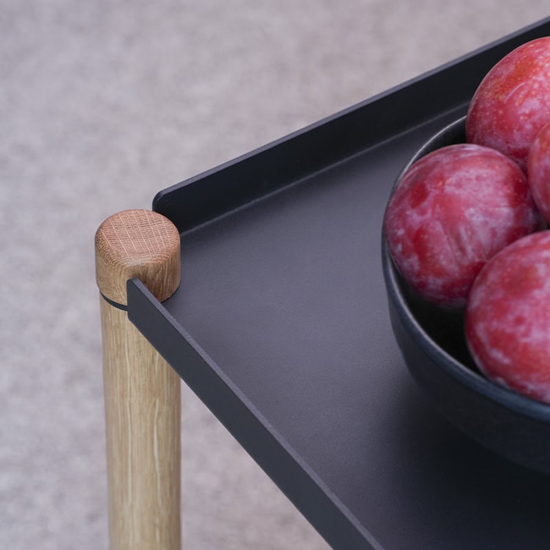 Connect Table Oiled Nature Eg / Sort Metal rullebord Connect Table Oiled Nature Eg / Sort Metal rullebord