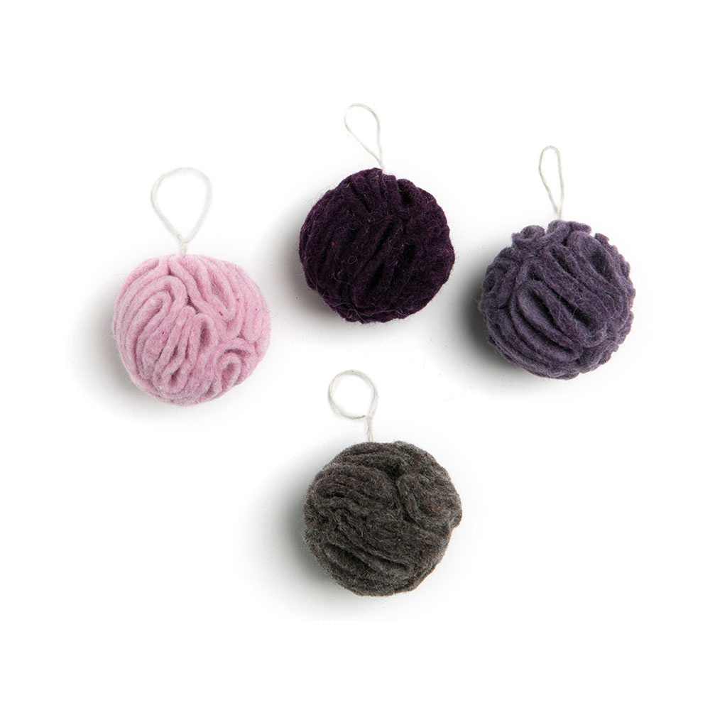 Ornaments, 4 pcs. Ornaments, 4 pcs.