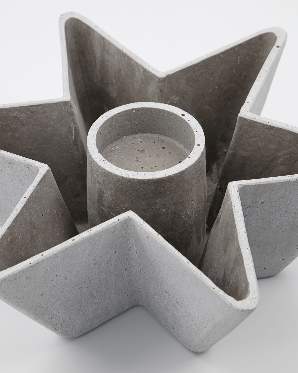 Lysestage, Mold Star, Grå* Lysestage, Mold Star, Grå*