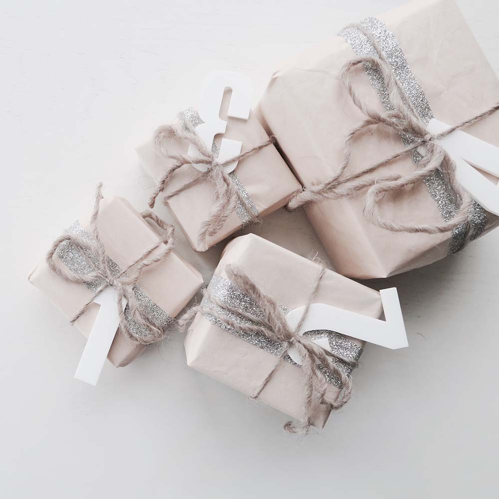 Advents tal - nr.1-4, hvid, 6 cm. Advents tal - nr.1-4, hvid, 6 cm.