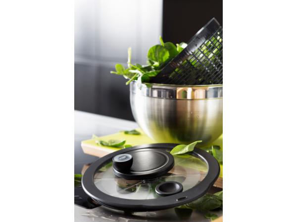 Rösle Salatslynge Dia 24 x 18,5 cm 5,4 liter Stål/Sort Rösle Salatslynge Dia 24 x 18,5 cm 5,4 liter Stål/Sort