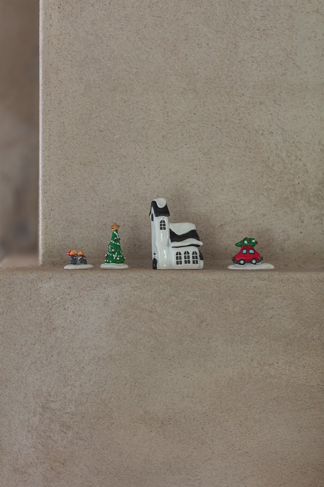 Winter church, 4-dele H.1,5-8cm Winter church, 4-dele H.1,5-8cm