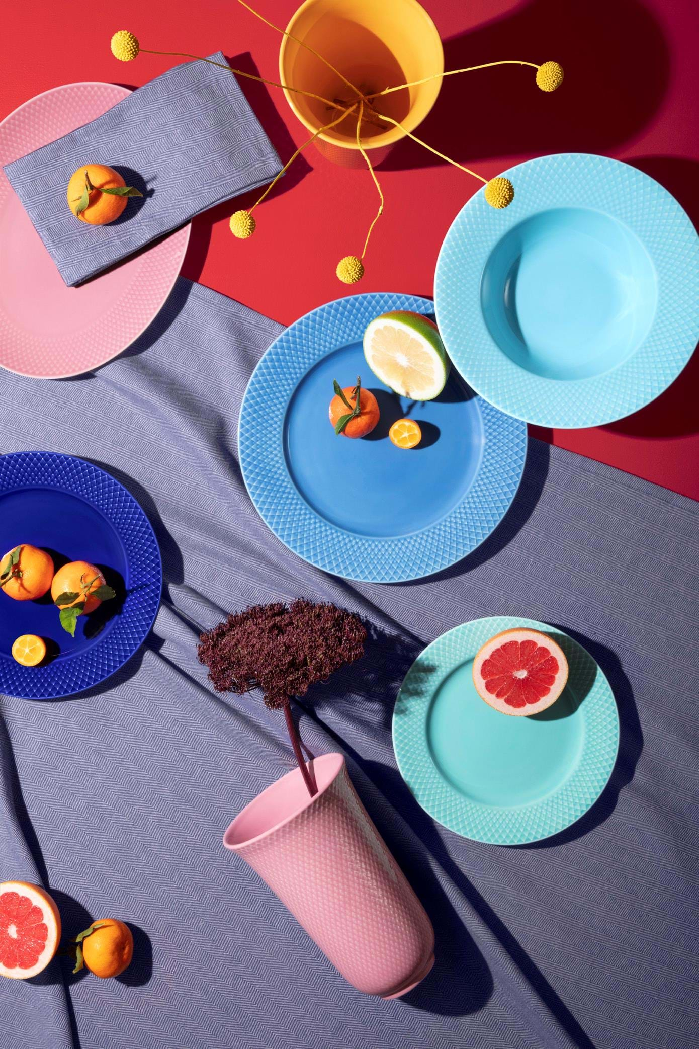 Rhombe Ovalt serveringsfad 28x21 cm, rosa