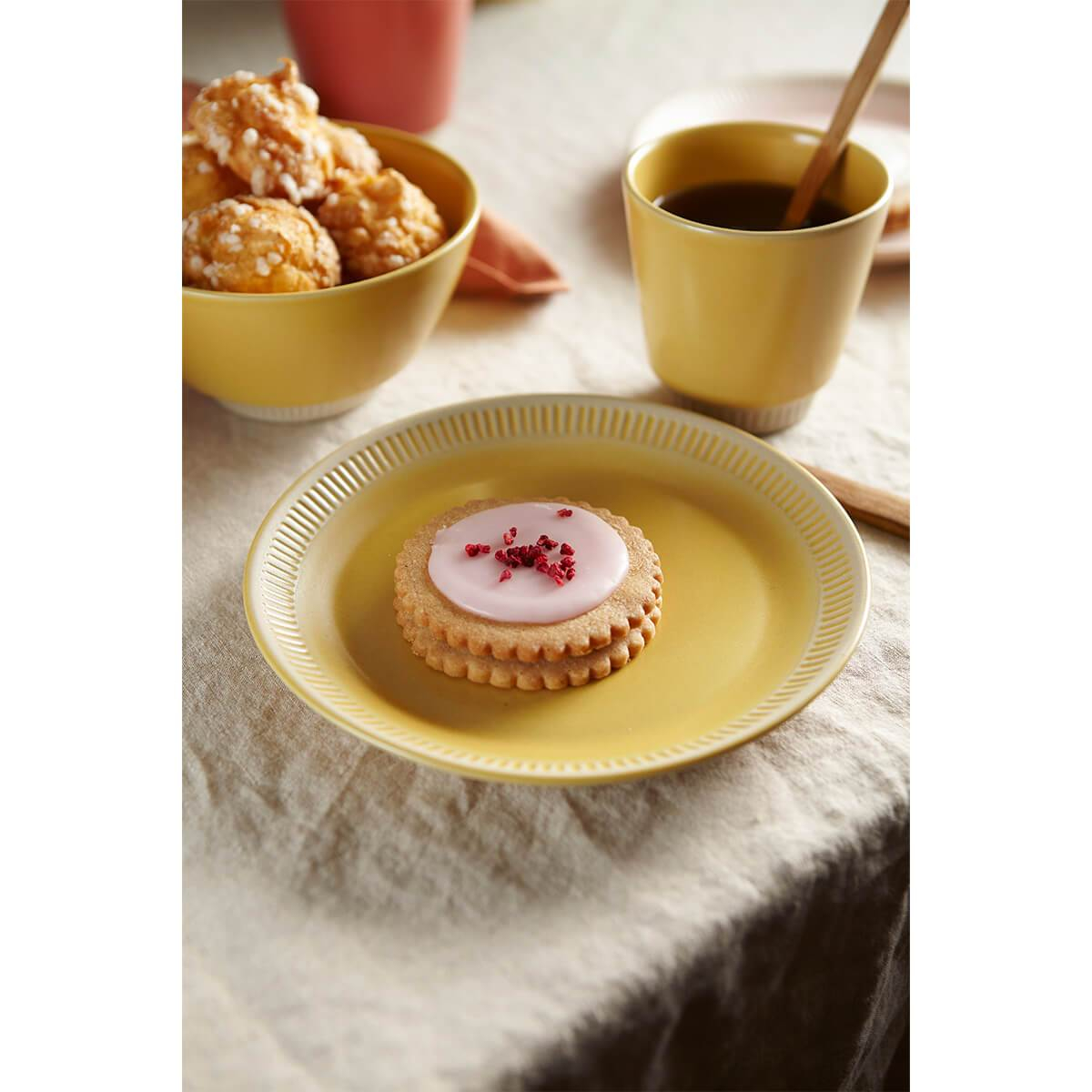 Knabstrup Colorit, tallerken, gul, Ø19 cm Knabstrup Colorit, tallerken, gul, Ø19 cm