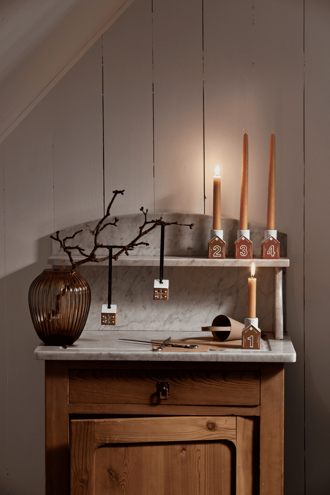 Kähler Gingerbread Juleophæng H5 brun 2 stk. Kähler Gingerbread Juleophæng H5 brun 2 stk.