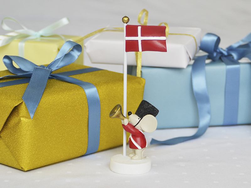 Bordflag, mus med trompet