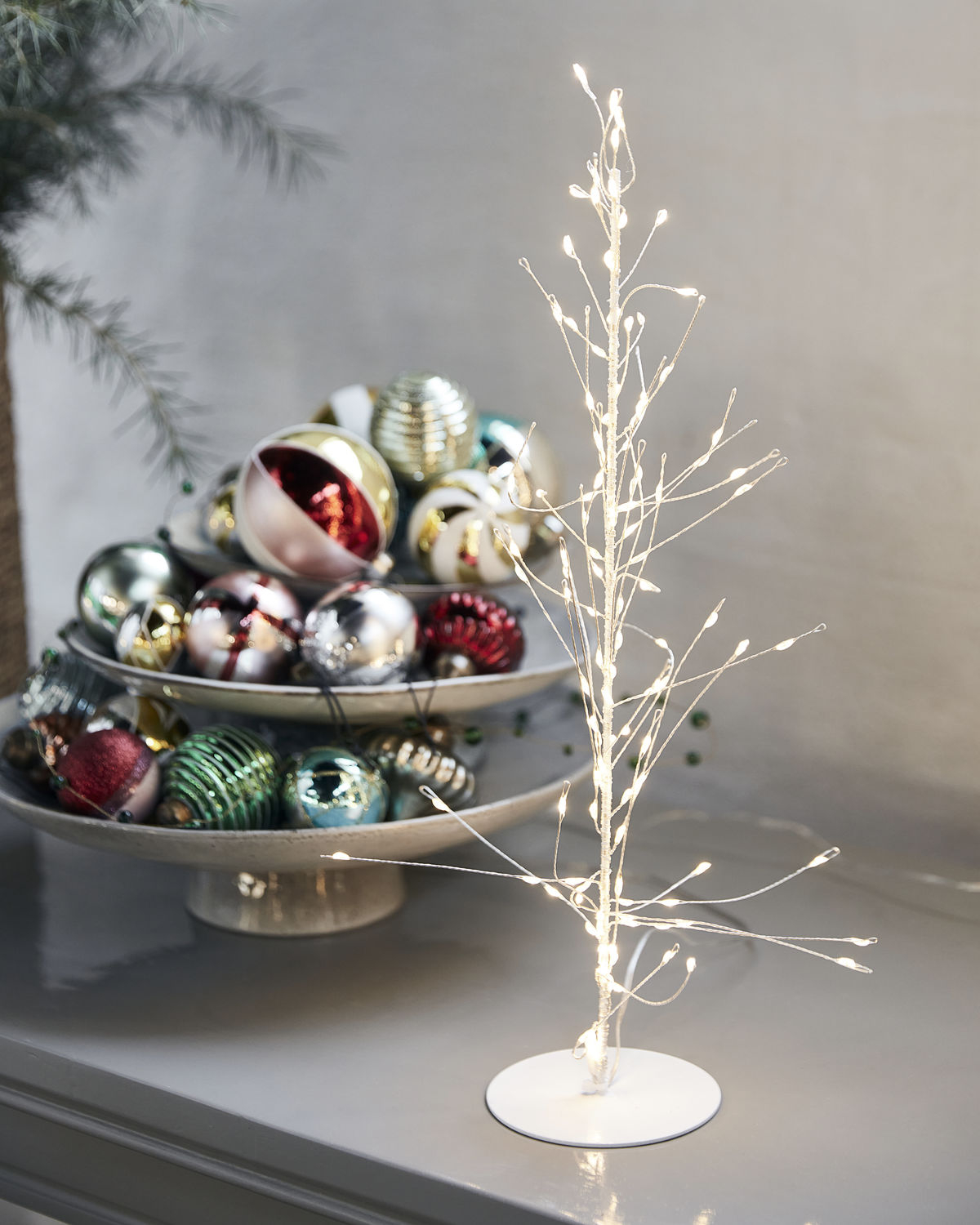 Juletræ i ståltråd, LED Glow, Hvid lille* Juletræ i ståltråd, LED Glow, Hvid lille*