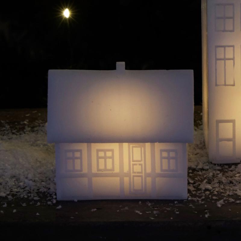 Sirius Copenhagen Bindingsværkshus, hvid, B6,5xH8xL9cm Sirius Copenhagen Bindingsværkshus, hvid, B6,5xH8xL9cm