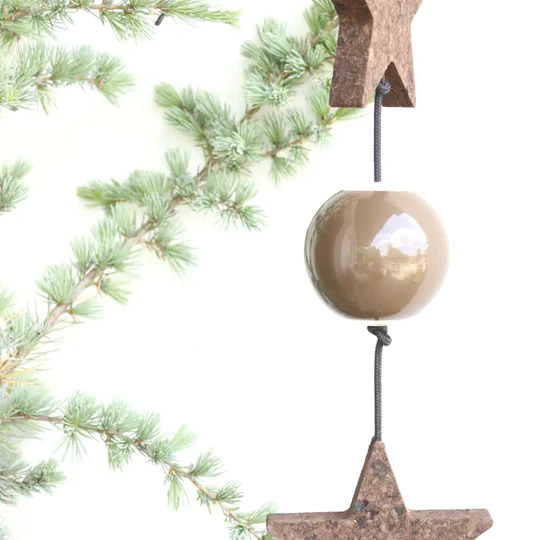 Earth small, dark brown