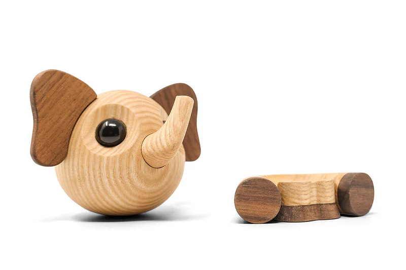 Elephant, Flora Pick-me-up (L) Elephant, Flora Pick-me-up (L)