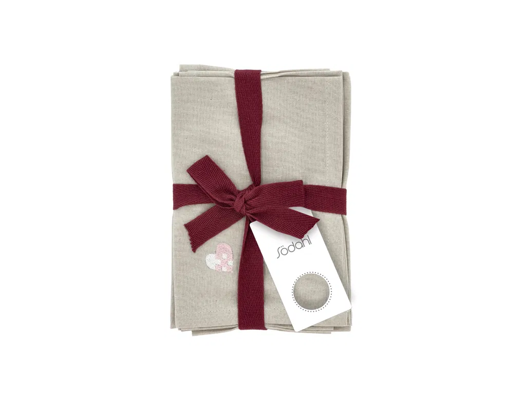 Södahl Stofservietter Christmas Hearts Embroidery 4 stk. Rose Södahl Stofservietter Christmas Hearts Embroidery 4 stk. Rose